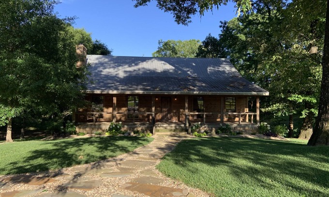 Hattiesburg Cabin | Acadian Farms Southern Farmhouse Cabin