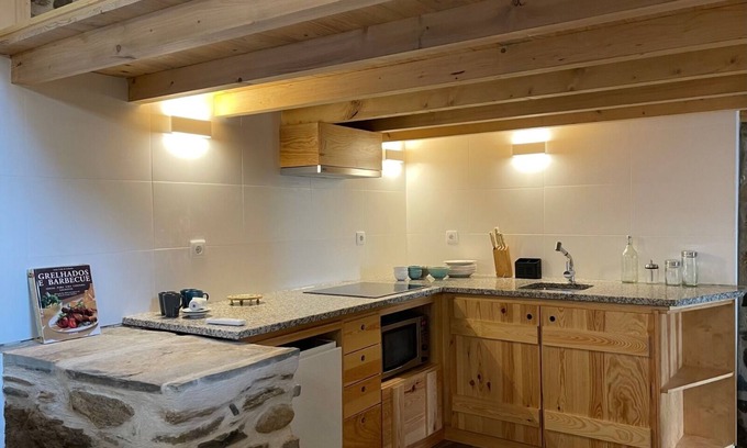 Cafede Cottage | Acalma - Sesmo Casa em Xisto, Numa Tranquila Aldeia