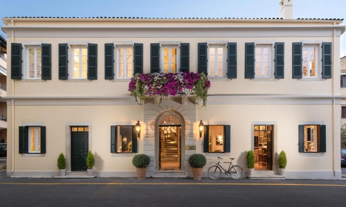 Corfu Town Hotel | Acanthus blue