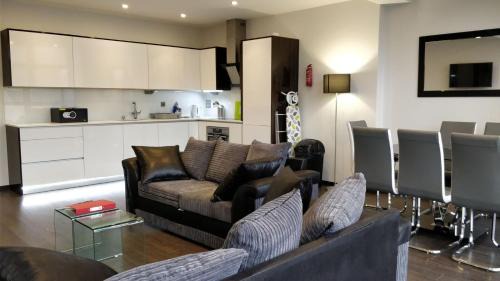 Tower Hill Apartment | Access Tower Hill