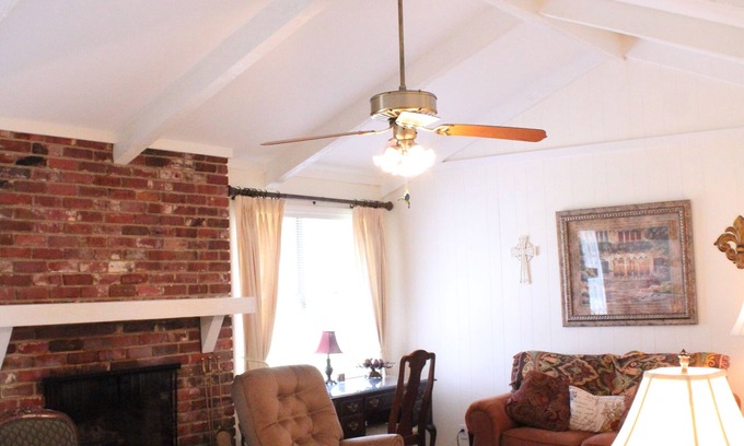Ruston House | Accessible, family home near downtown Ruston, LA Tech, and the ballpark!