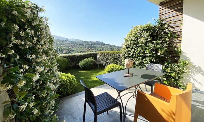 Vallebona Apartment | Accogliente appartamento con giardino in posizione tranquilla