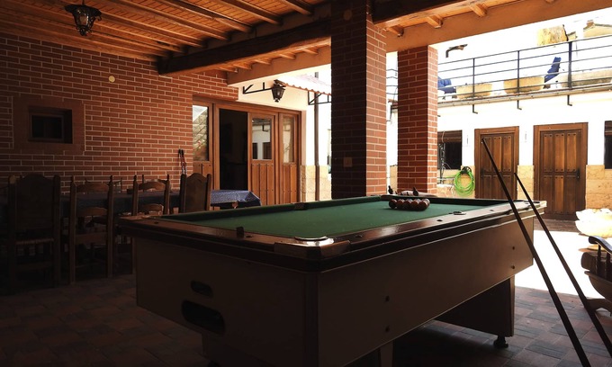 Cimanes del Tejar Cottage | Accommodation for groups and village with special charm, 20 minutes from LEÓN.