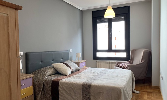 Pravia Condo | Accommodation for 6 near the coast and Oviedo