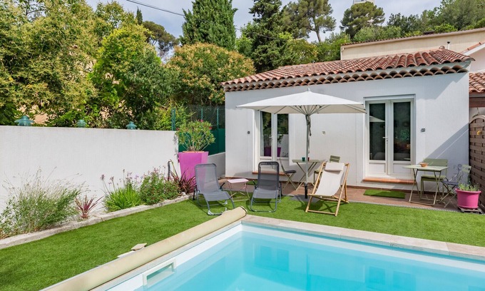 Le Redon House | Accommodation in Villa Piscine Calanques Vélodrome