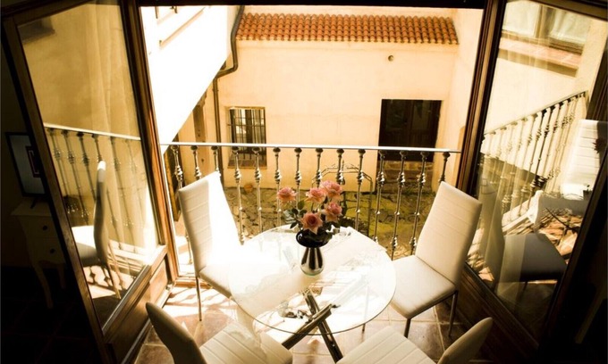 Siguenza Apartment | Accommodations Victoria Luxury Loft II