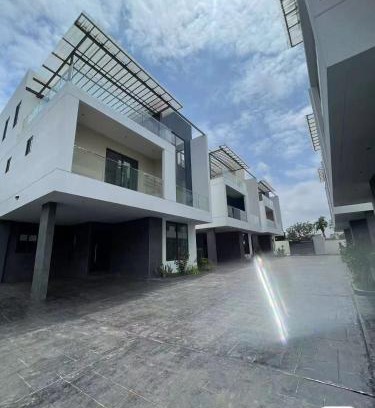 Labadi House | Accra Villa around Embassy area