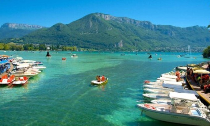 Seynod Hotel | ACE Hôtel Annecy