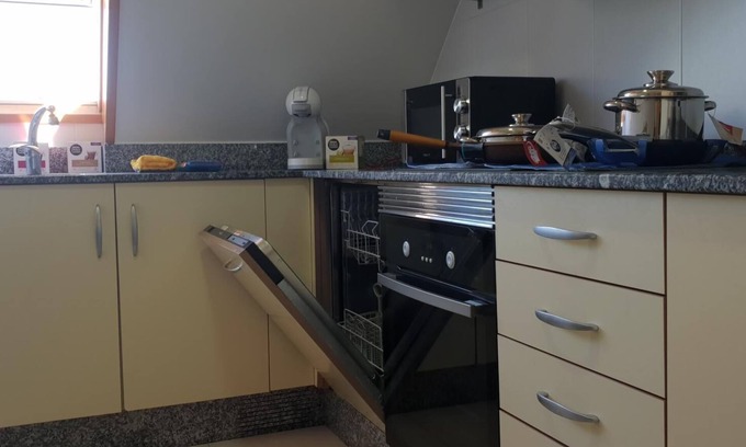 Burela House | Acogedor Apartamento creado para hacer sentirse como en su propio hogar.