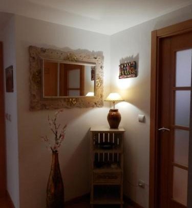 Barrio de Santo Domingo y San Martin Apartment | Acogedor Apartamento En Huesca