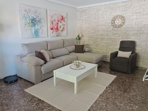 L'Olleria House | Acogedora y confortable casa familiar en L'Olleria