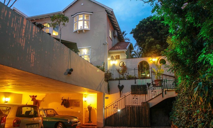 Essenwood Bed & Breakfast | Acorn B&B in Durban