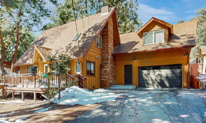 Idyllwild House | Acorn Lodge