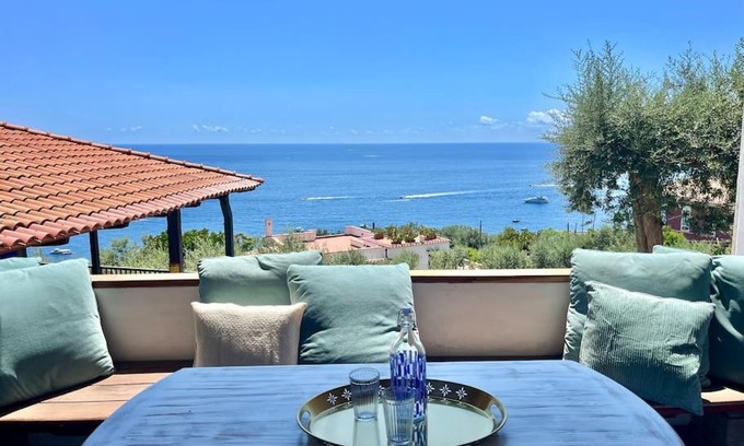 Marina del Cantone House | Acquarama