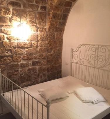 Acre Old City Apartment | Acre Two Wells Zimmer