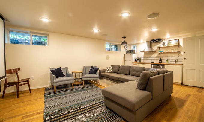 University District Apartment | Across the street from U of M- Modern Apartment- Parking included!