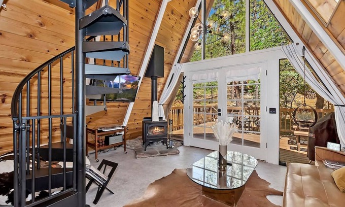 Sugarloaf Cabin | Acute A-frame Cabin w/WiFi, close drive to lake!