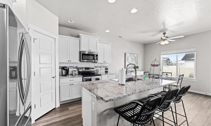 Meridian House | Adale