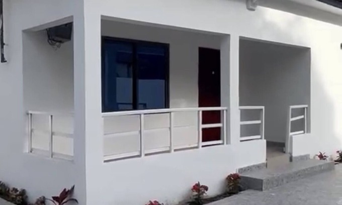 Kerr Serign House | Adama’s Space - Kerr Serign