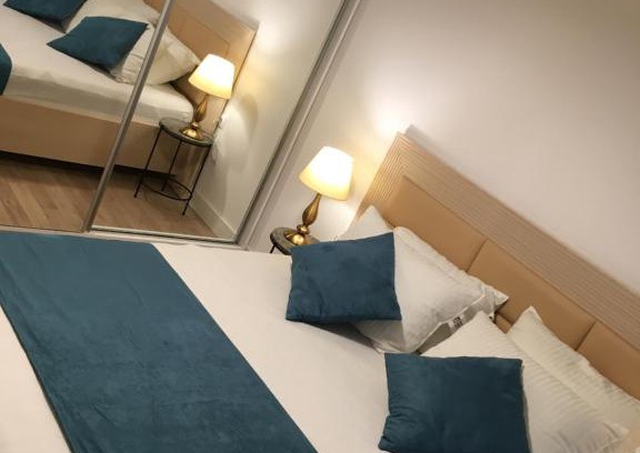 Mamaia-Sat Apartment | Adams Apartment Onix Blue