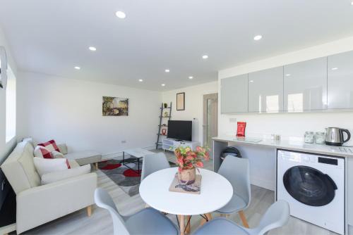 Gedling Apartment | Adbolton House Apartments - Sleek, Stylish, Brand New & Low Carbon