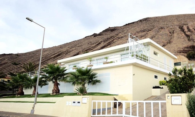 Porto Santo House | Adeles Vila - Pool + Great View of Atlantic Ocean