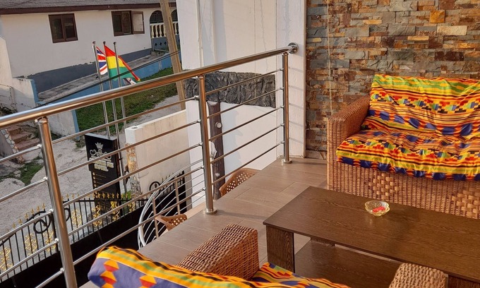 Tarkwa Hotel | ADESHIE FIE HOTEL