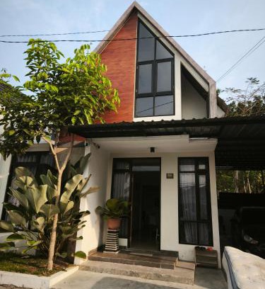 Kasihan House | AdiBerlianohomestay