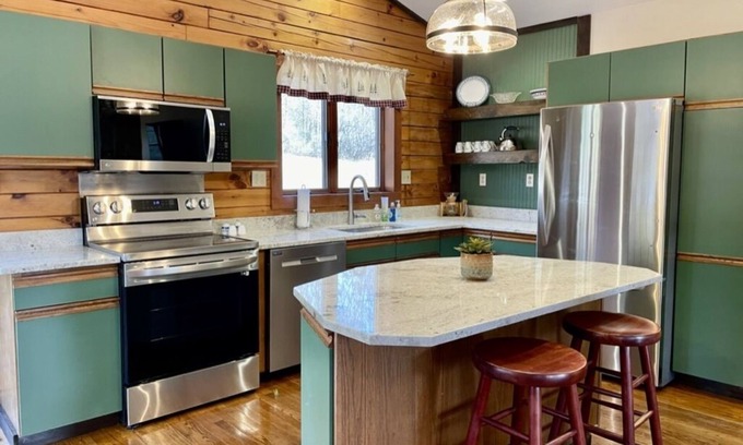 Fort Ann Cabin | Adirondack Cabin-21 acres to explore and only minutes to Lake George and Vermont