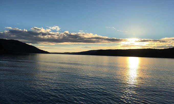 Hadley Cottage | Adirondack Escape on the Great Sacandaga Lake