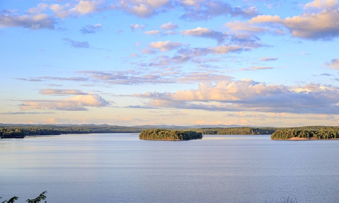 Remsen House | ADIRONDACK LUXURY LAKEFRONT VILLA WITH HOTUB (NEW BUILD)