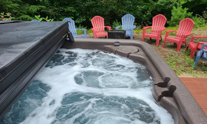 Warrensburg House | Adirondack Retreat - 10 min to Lake George & close to GORE Mt.
