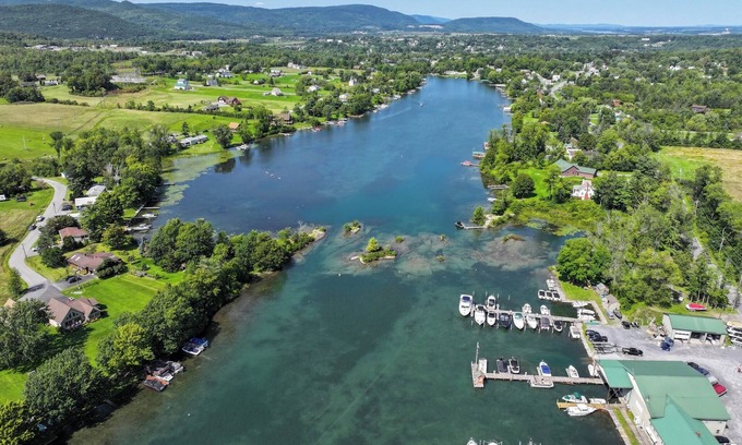 North Lake George House | ADK Retreat - Northern Lake George - Sleeps 8 - Boating, Hiking, & History