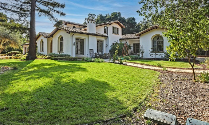 West Atherton House | ADL Luxurious and Spacious in West Atherton