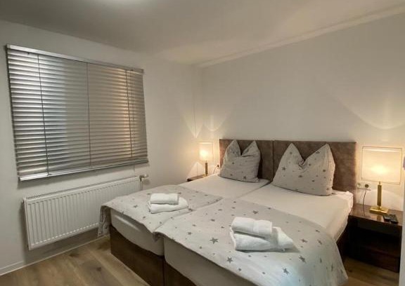 Wedel House | Ado Pension
