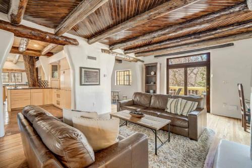 Broadmoor House | Adobe del Sol - House & Cottage by The Broadmoor