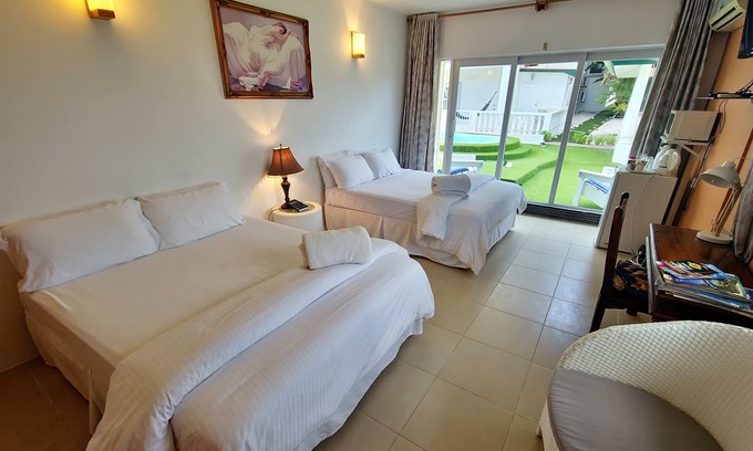 Jan Thiel Hotel | Adonai Hotel Boutique