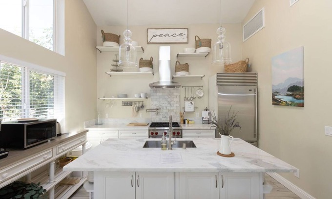 Poway House | Adorable 4 Bedroom Guest House wPool + Jacuzzi