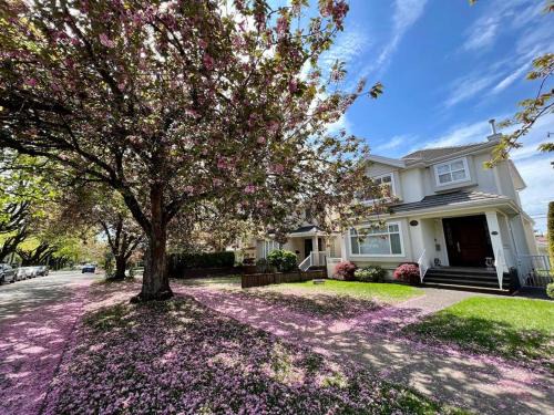 Marpole House | Adorable 4B House-Vancouver West Free Parking