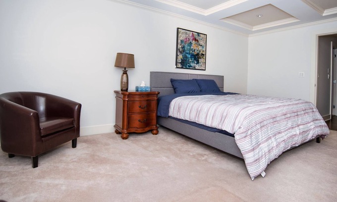 Langley House | Adorable 5 Bedroom Home With Patio