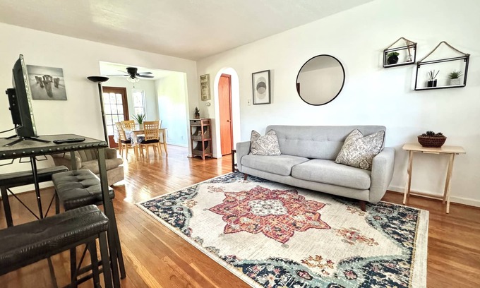 Westwood Apartment | Adorable Apartment,tPet Friendly, Close to Downtown and Hospitals