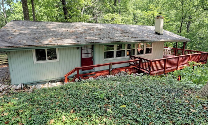 Chesapeake Ranch Estates-Drum Point Cottage | Adorable bungalow w/ access to private beaches and water views.