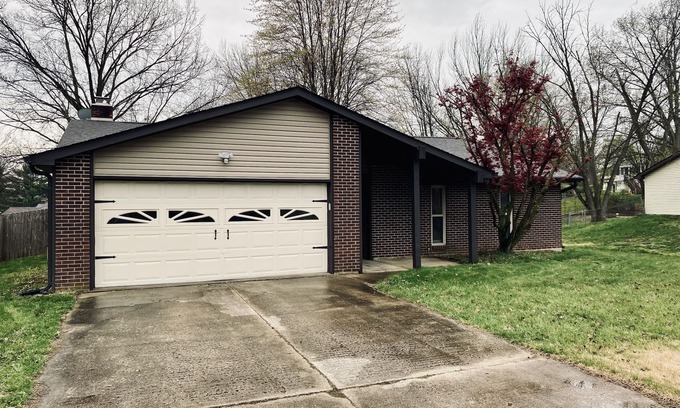 Columbia House | Adorable, convenient 3 bed, 2 bath Columbia Ranch home. Clean and spacious!