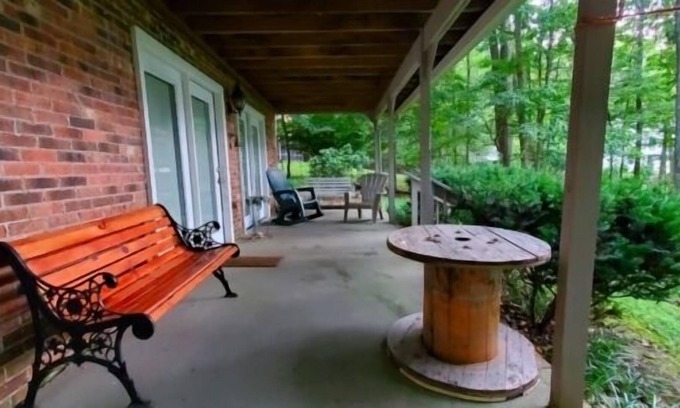 Union Hall House | Adorable cottage with Wifi, Firepit, large dock, flat lot - Tranquility Cove