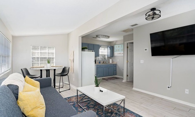 Lakeland Apartment | Adorable Guesthouse off of Lake Hollingsworth