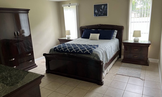 Limona Improvement House | Adorable Guesthouse