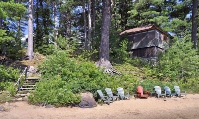 Long Lake Cottage | Adorable Historic Adirondack Lakefront Cottage on Long Lake