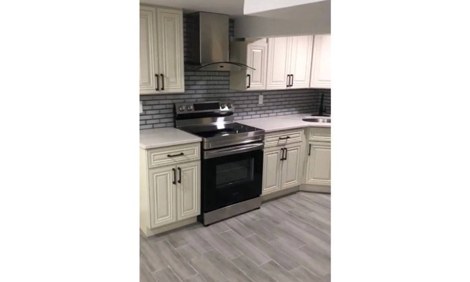Mineola Apartment | Adorable, one bedroom apartment in New Hyde Park