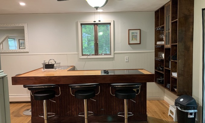 Bristol Apartment | Adorable place near downtown, private suite