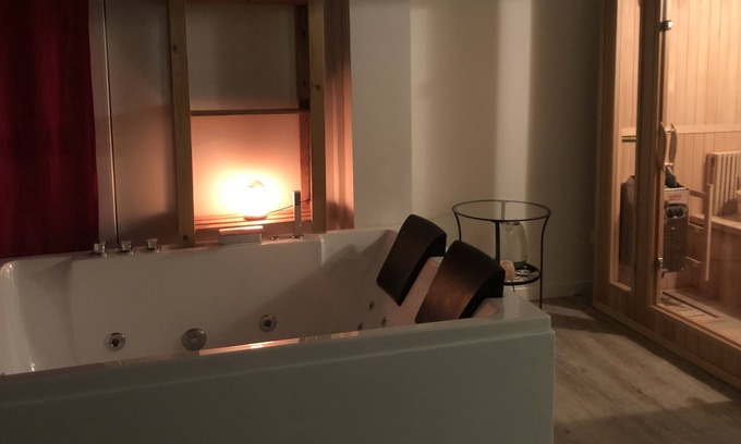 Vallenoncello Bed & Breakfast | adorable suite with whirlpool and sauna